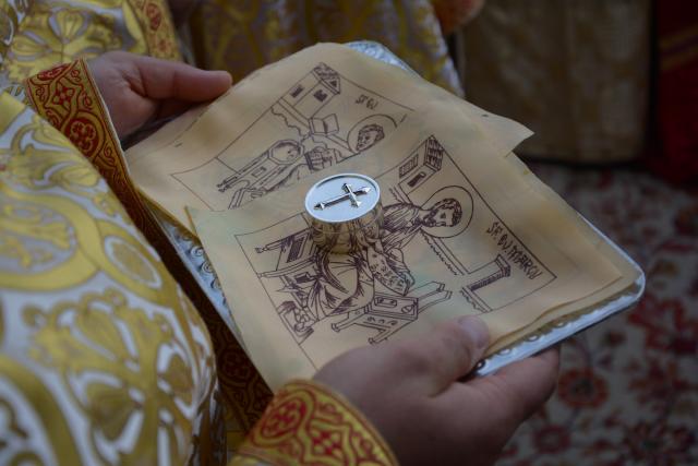 Sfințire de capelă de cimitir în Parohia Stăuceni