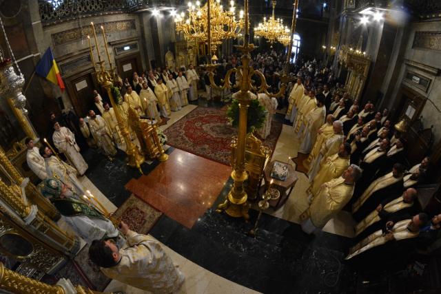 Liturghie arhierească la Catedrala Mitropolitană din Iaşi