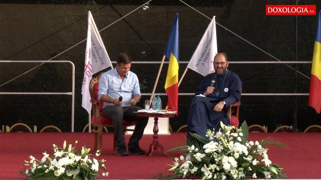 (Video) „Nici un canon nu interzice să vă plimbaţi iubirea pe sub tei” – Părintele Constantin Necula