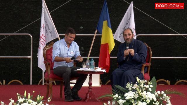(Video) „Toată lumea crede că dacă stă şi se roagă, vine Făt-Frumos călare...” – Părintele Constantin Necula
