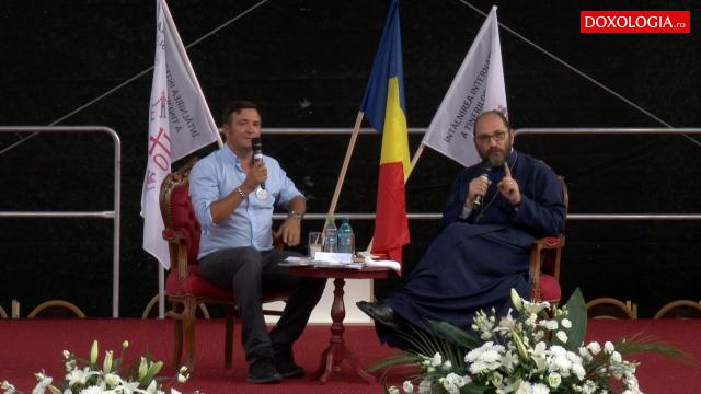 (Video) „Copiii de preot ştiu primii că reverendele nu au buzunarele atât de încăpătoare cum cred unii” – Părintele Constantin Necula