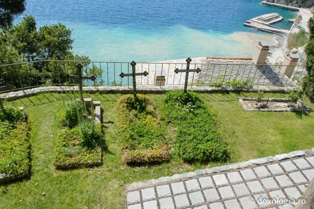 Cimitirul Mănăstirii Dionisiu – Athos
