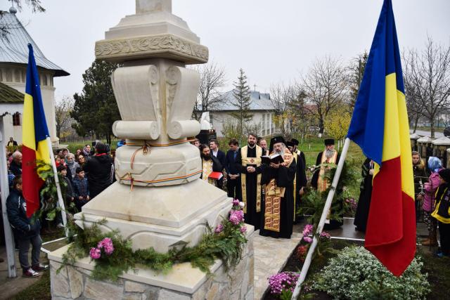Mitropolitul Teofan, despre Patriarhul Teoctist: „Își iubea neamul și biserica și acestea i-au fost călăuzele care l-au îndrumat în viață și l-au pregătit pentru veșnicie”