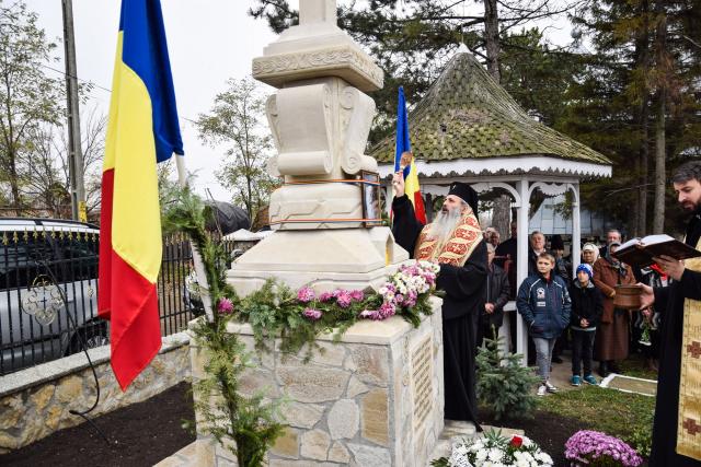 Mitropolitul Teofan, despre Patriarhul Teoctist: „Își iubea neamul și biserica și acestea i-au fost călăuzele care l-au îndrumat în viață și l-au pregătit pentru veșnicie”