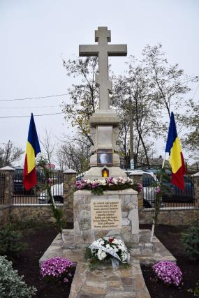 Mitropolitul Teofan, despre Patriarhul Teoctist: „Își iubea neamul și biserica și acestea i-au fost călăuzele care l-au îndrumat în viață și l-au pregătit pentru veșnicie”