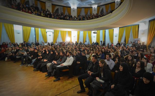 (Video) O nouă conferință susținută de Maica Siluana Vlad