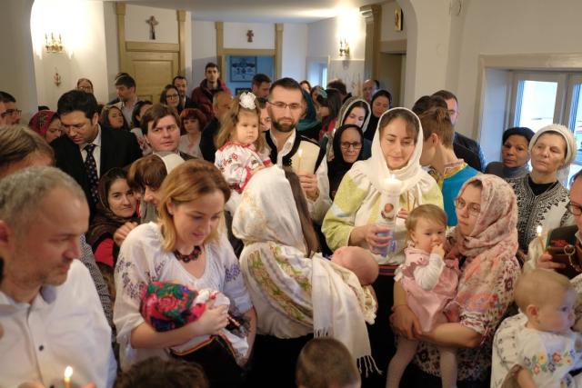 Trei ierarhi ortodocși români au slujit la Stockholm de sărbătoarea Sfântului Apostol Andrei