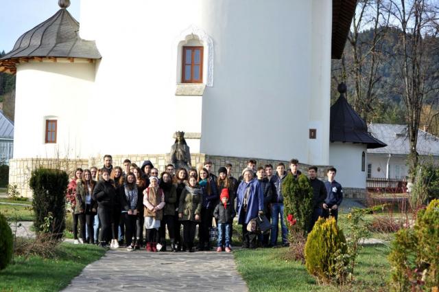 „Școala altfel” la Colegiul Economic „Ion Ghica” din Bacău