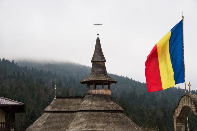 Hram la mănăstirea nemțeană Petru Vodă: „Omul are menirea să preguste din viața îngerească”