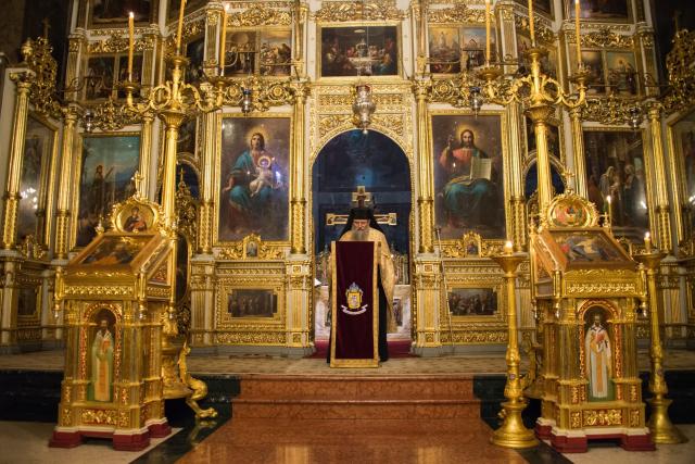Sute de credincioși la Catedrala mitropolitană din Iași, în Prima Duminică din Postul Nașterii Domnului