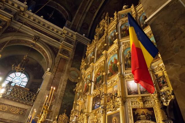 Sute de credincioși la Catedrala mitropolitană din Iași, în Prima Duminică din Postul Nașterii Domnului