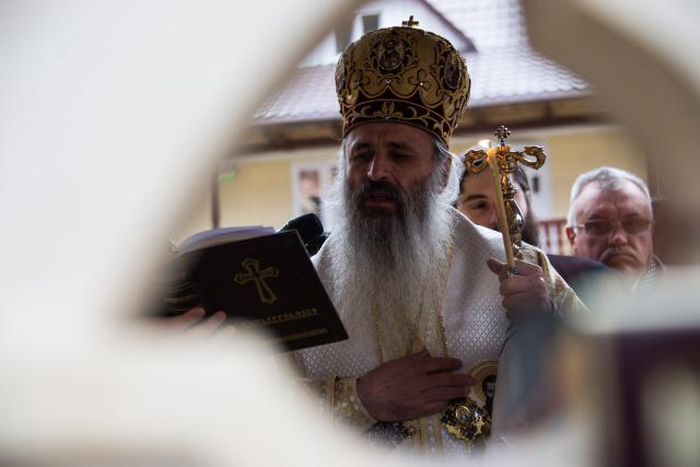 Hram la mănăstirea nemțeană Petru Vodă: „Omul are menirea să preguste din viața îngerească”