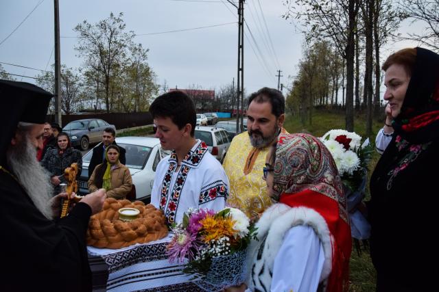 IPS Părinte Teofan, la Cerchejeni: „Cea mai mare rană sufletească este faptul că nu ne iubim îndeajuns unii pe alții”