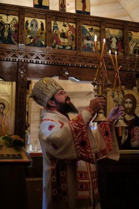 Părintele Episcop Macarie: „Avem un singur suflet, avem o singură credință, avem un singur Botez și o singură mântuire”