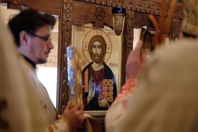 Părintele Episcop Macarie: „Avem un singur suflet, avem o singură credință, avem un singur Botez și o singură mântuire”
