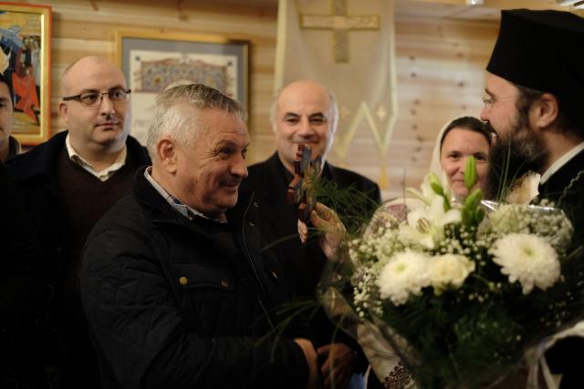 Părintele Episcop Macarie: „Avem un singur suflet, avem o singură credință, avem un singur Botez și o singură mântuire”