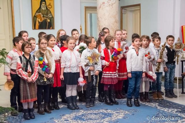 Colindători la Reședința Mitropolitană 2017 – Şcoala Tomeşti