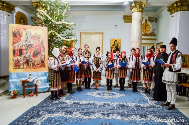Colindători la Reședința Mitropolitană 2017 – Parohia Galu