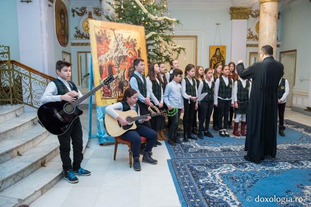 Colindători la Reședința Mitropolitană 2017 – Şcoala „Elena Cuza” din Iași