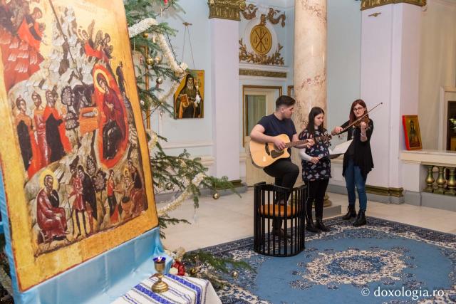 Colindători la Reședința Mitropolitană 2017 – Trio de la Universitatea de Arte „George Enescu” din Iași