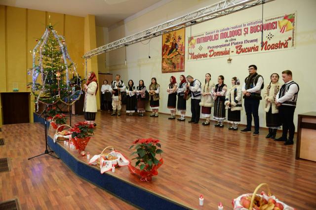 Mitropolitul Teofan, la Piatra Neamț: „În biserica din sat sau din oraș se află Același Prunc ca la Betleem”