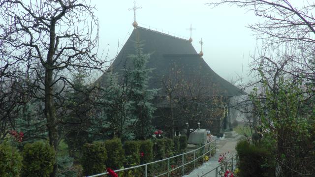 Sfinţii Mari Mucenici Mercurie şi Ecaterina, cinstiţi la biserica voievodală din Rădăşeni