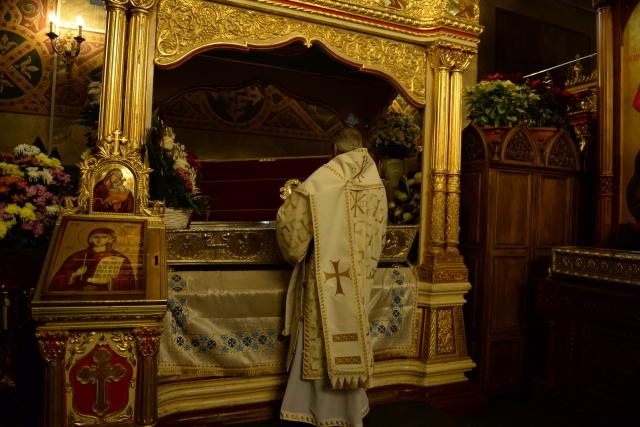 IPS Mitropolit Teofan: „Peştera Betleemului se defineşte prin simplitate, prin bunătate, prin onestitate, prin rugăciune”