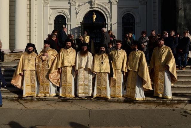 IPS Mitropolit Teofan: „Peştera Betleemului se defineşte prin simplitate, prin bunătate, prin onestitate, prin rugăciune”