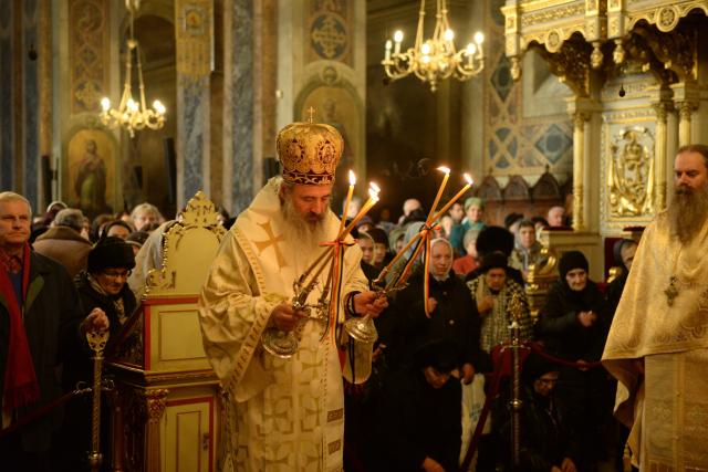 IPS Mitropolit Teofan: „Peştera Betleemului se defineşte prin simplitate, prin bunătate, prin onestitate, prin rugăciune”