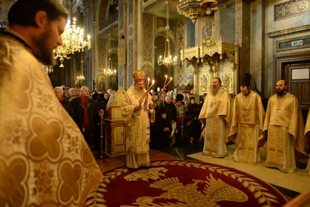IPS Mitropolit Teofan: „Peştera Betleemului se defineşte prin simplitate, prin bunătate, prin onestitate, prin rugăciune”