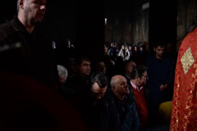 Liturghie săvârșită de IPS Mitropolit Teofan la Mănăstirea Hlincea