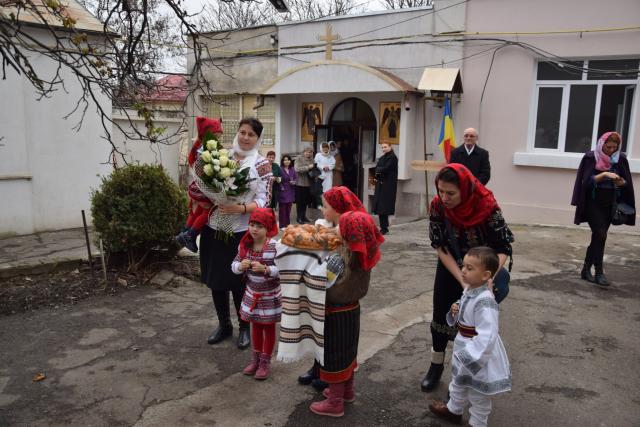 IPS Mitropolit Teofan a slujit Sfânta Liturghie la Capela Maternității „Elena Doamna” din Iași