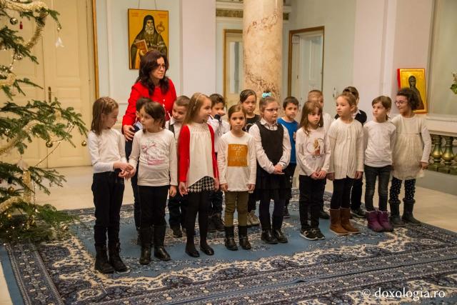 Colindători la Reședința Mitropolitană 2017 – Şcoala „George Călinescu” din Iași