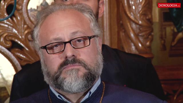 (Video) „Vin colindătorii” și „La fereastra cu gutuie” - Corala Armonia