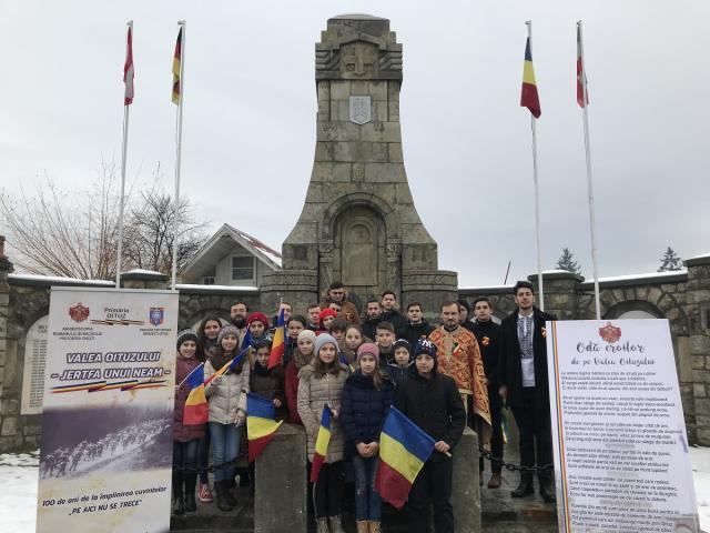 Activitate misionară a voluntarilor Colegiului „Sfântul Nicolae” în Parohia Oituz