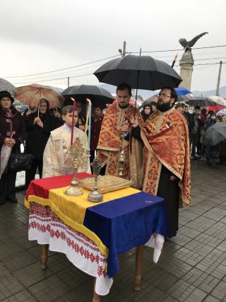 Activitate misionară a voluntarilor Colegiului „Sfântul Nicolae” în Parohia Oituz