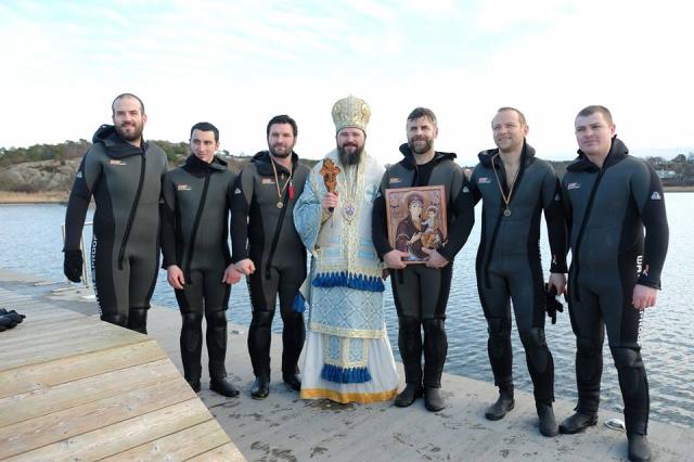 Preasfințitul Macarie Drăgoi: „Noi cufundăm Sfânta Cruce în apele Mării Nordului nu doar pentru noi, ci pentru a aduce și aici binecuvântarea și puterea lui Dumnezeu”
