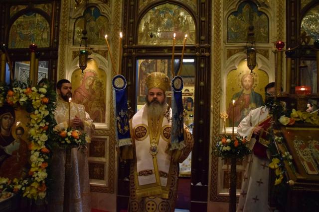 Liturghie arhierească la hramul Mănăstirii „Sfinţii Trei Ierarhi“ din Iaşi