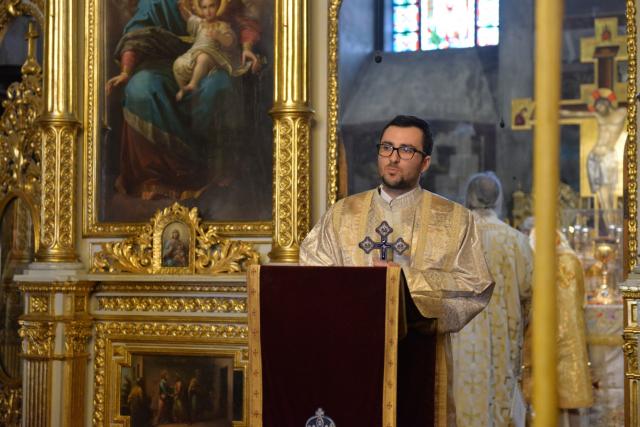 Sfinții Trei Ierarhi i-au reunit în rugăciune pe studenții teologi și pe seminariștii ieșeni