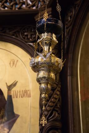 Hram la Sihăstria Putnei: „În momentul în care păcătuim, se face zid între noi și Dumnezeu”