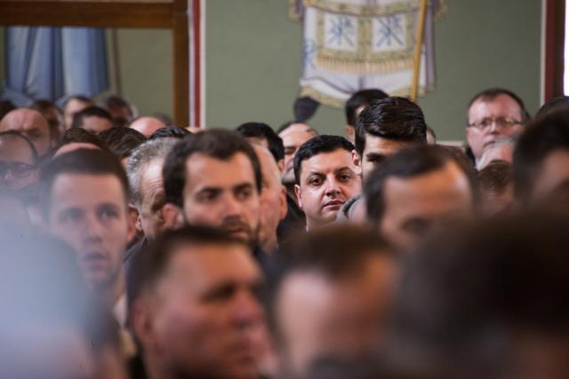 Hram la Sihăstria Putnei: „În momentul în care păcătuim, se face zid între noi și Dumnezeu”