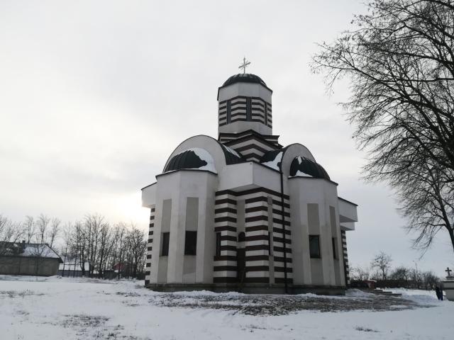 IPS Mitropolit Teofan, în Parohia botoșăneană Doina: „Simțim nevoia prezenței în viața noastră a Maicii Domnului”