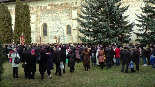 Boboteaza la Suceava: „Apropierea lui Dumnezeu de noi este posibilă numai în măsura în care ne pocăim de greșelile noastre”