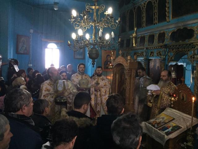 Slujbe arhiereşti în protopopiatele Bacău şi Vaslui