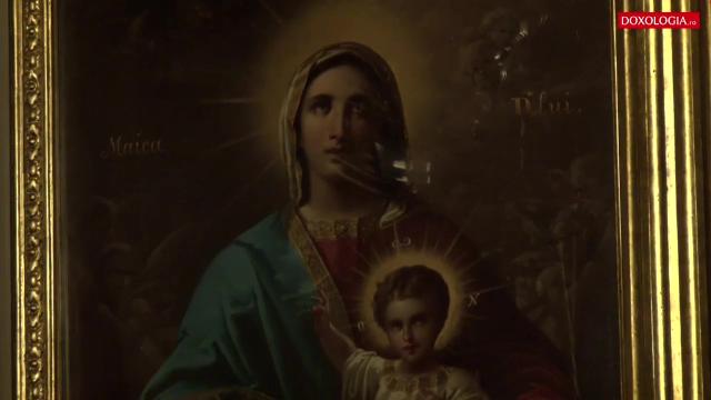 (Video) Miezonoptica, Acatistul Sfântului Acoperământ al Maicii Domnului, Ceasurile și Sfânta Liturghie, Catedrala Mitropolitană din Iași, 12 octombrie 2017