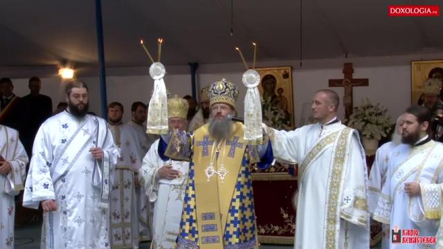(Video) Sfânta Liturghie a Adormirii Maicii Domnului - Mănăstirea Nicula, partea I