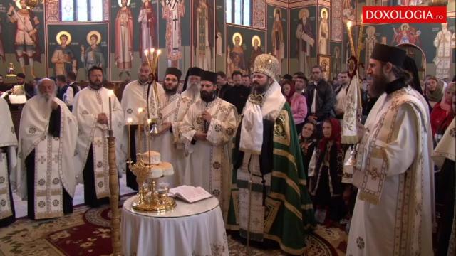 (Video) Slujba de priveghere la sărbătoarea Sfinților Sila, Paisie și Natan, Mănăstirea Sihăstria Putnei, partea a II-a, 15 mai 2017