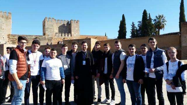 Elevi teologi,  voluntari în domeniul asistenței sociale în Granada- Spania