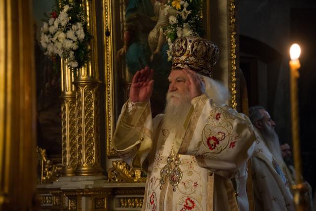 5 ierarhi și zeci de preoți și diaconi, la hramul istoric al Catedralei Mitropolitane din Iași