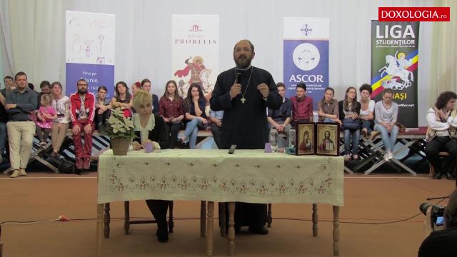 (VIDEO) Pr. Constantin Necula: „În şcoală, dacă stăm luminoşi, în cer ni se pare a sta”
